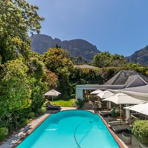 fernwood-manor-boutique-guest-house.hotels-capetown.com/